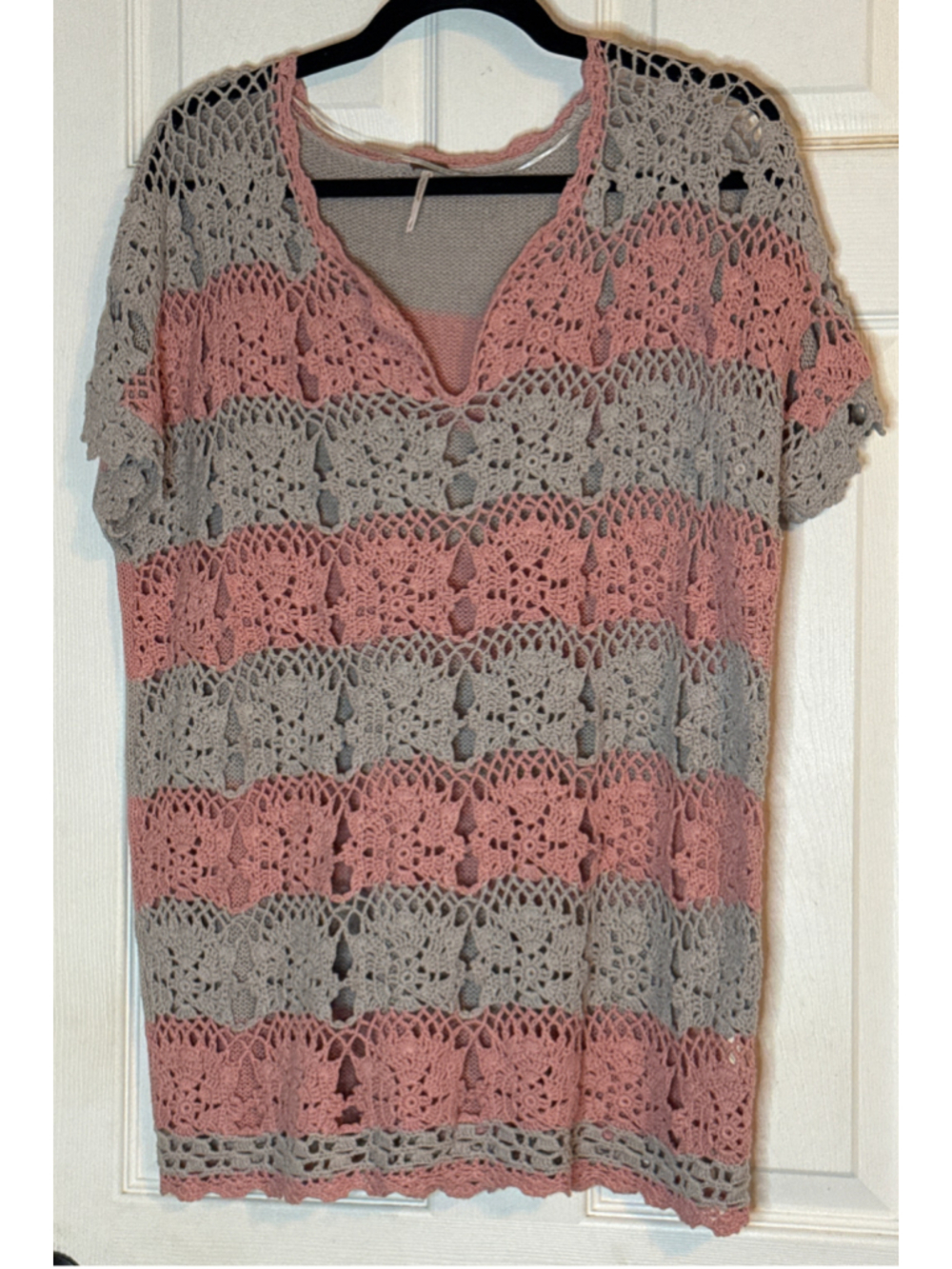 Free People Crochet Tunic Top Size SP Grey Pink